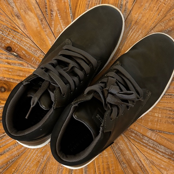 NWOT Perry Ellis Portfolio Men's Black High-Top Sneakers in Size 11 - Picture 5 of 11